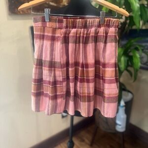 Passport skirt size medium in GUC